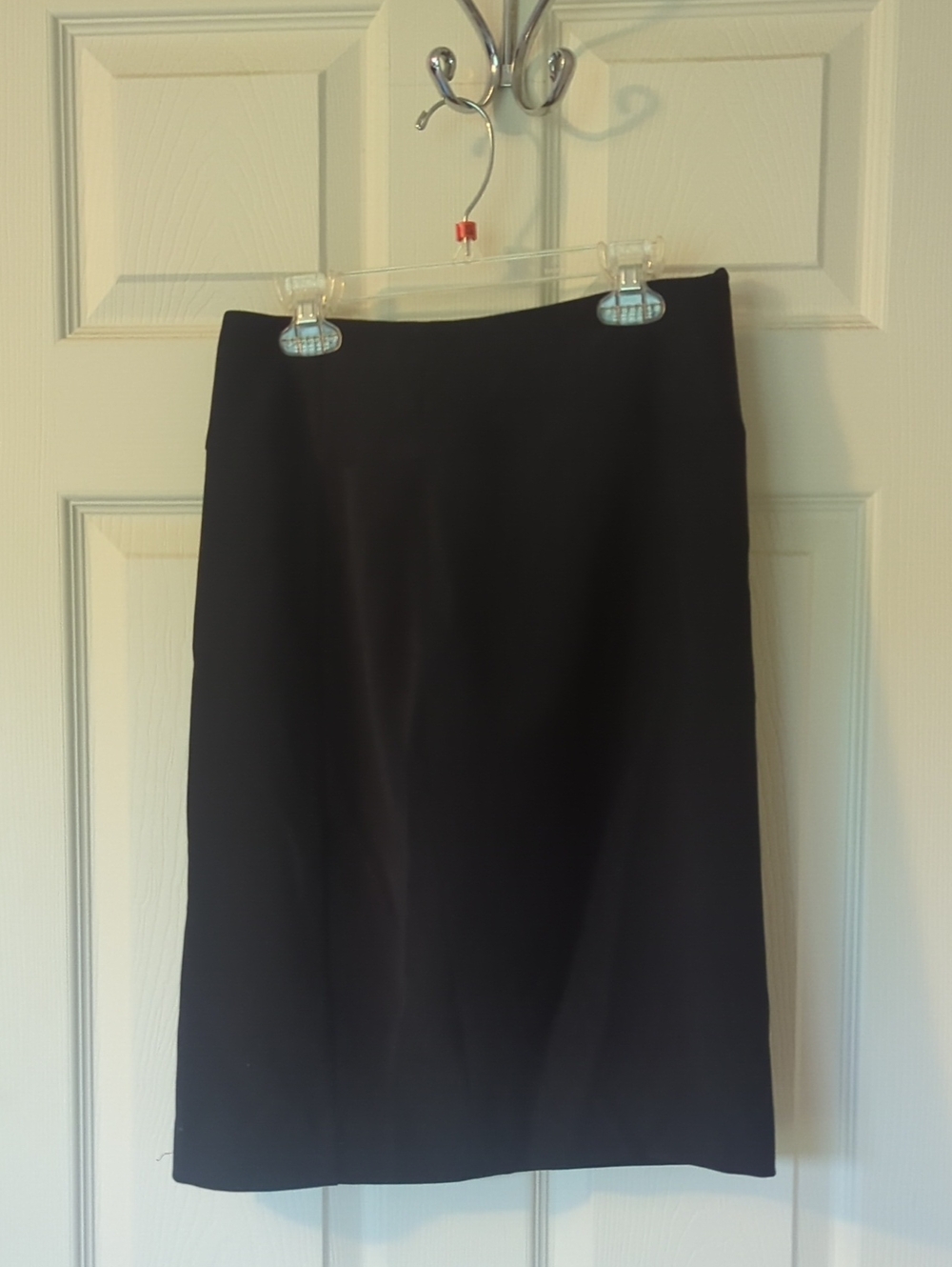 The Limited Solid Black Straight Pencil Skirt